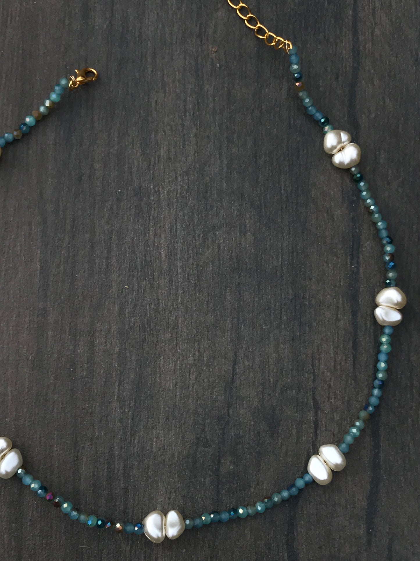 Collar Posidonia con cuentas azules y perlas | Joyas marinas exclusivas